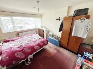 Bedroom - click for photo gallery